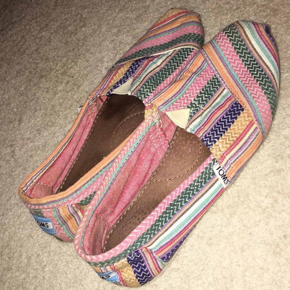 colorful toms